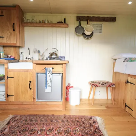 Holiday home Honeysuckle Hut, Potto Grange Farm *