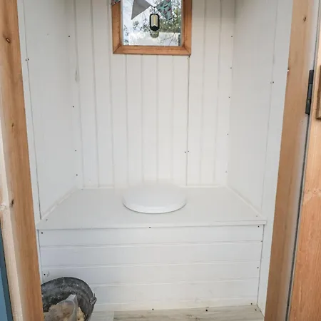 Honeysuckle Hut, Potto Grange Farm * Northallerton