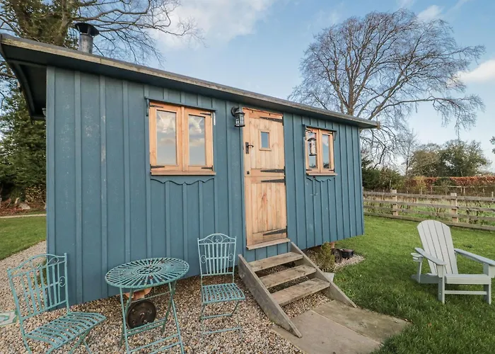 Honeysuckle Hut, Potto Grange Farm Holiday home *