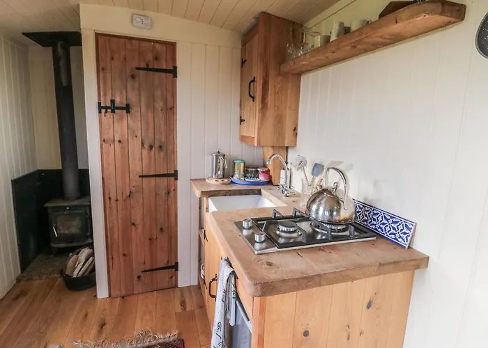 Honeysuckle Hut, Potto Grange Farm *