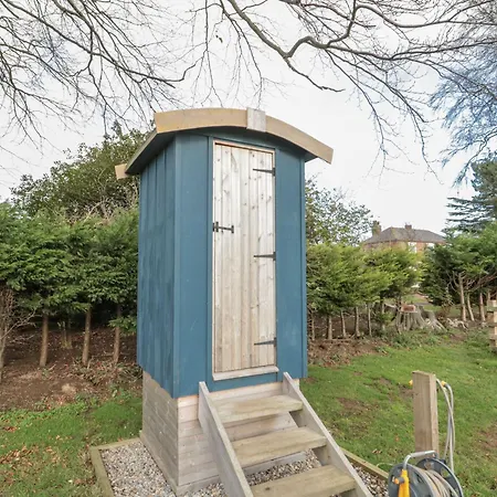 Honeysuckle Hut, Potto Grange Farm * Northallerton
